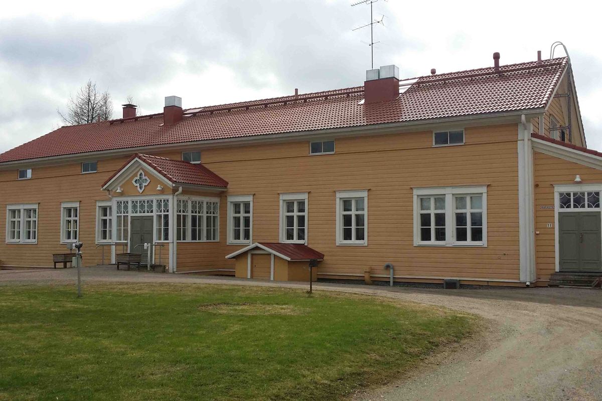Pielaveden seurakuntakeskus Pielaveden seurakuntakeskus ulkoa.
