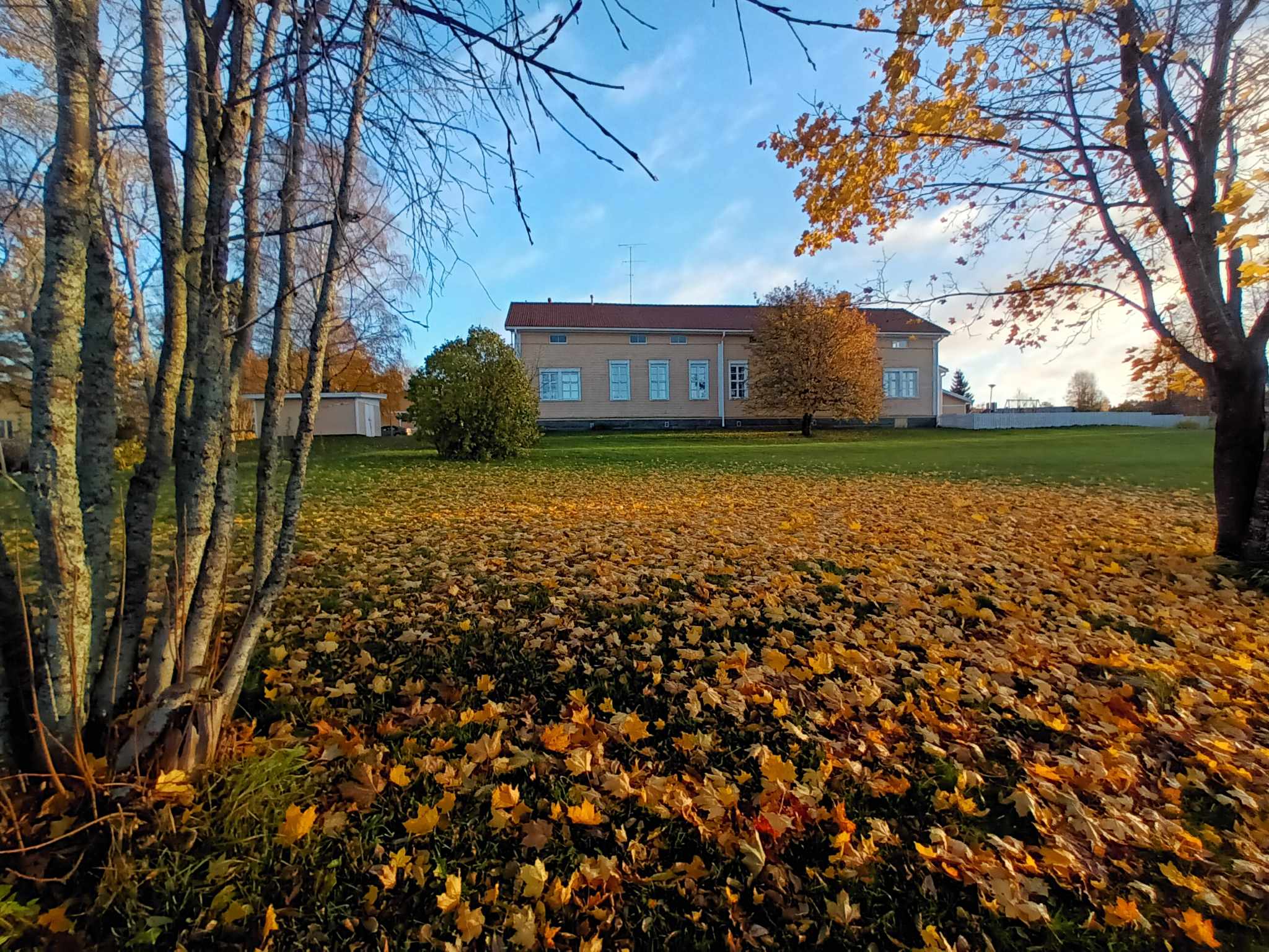 Kuva Pielaveden seurakuntatalosta 2024.